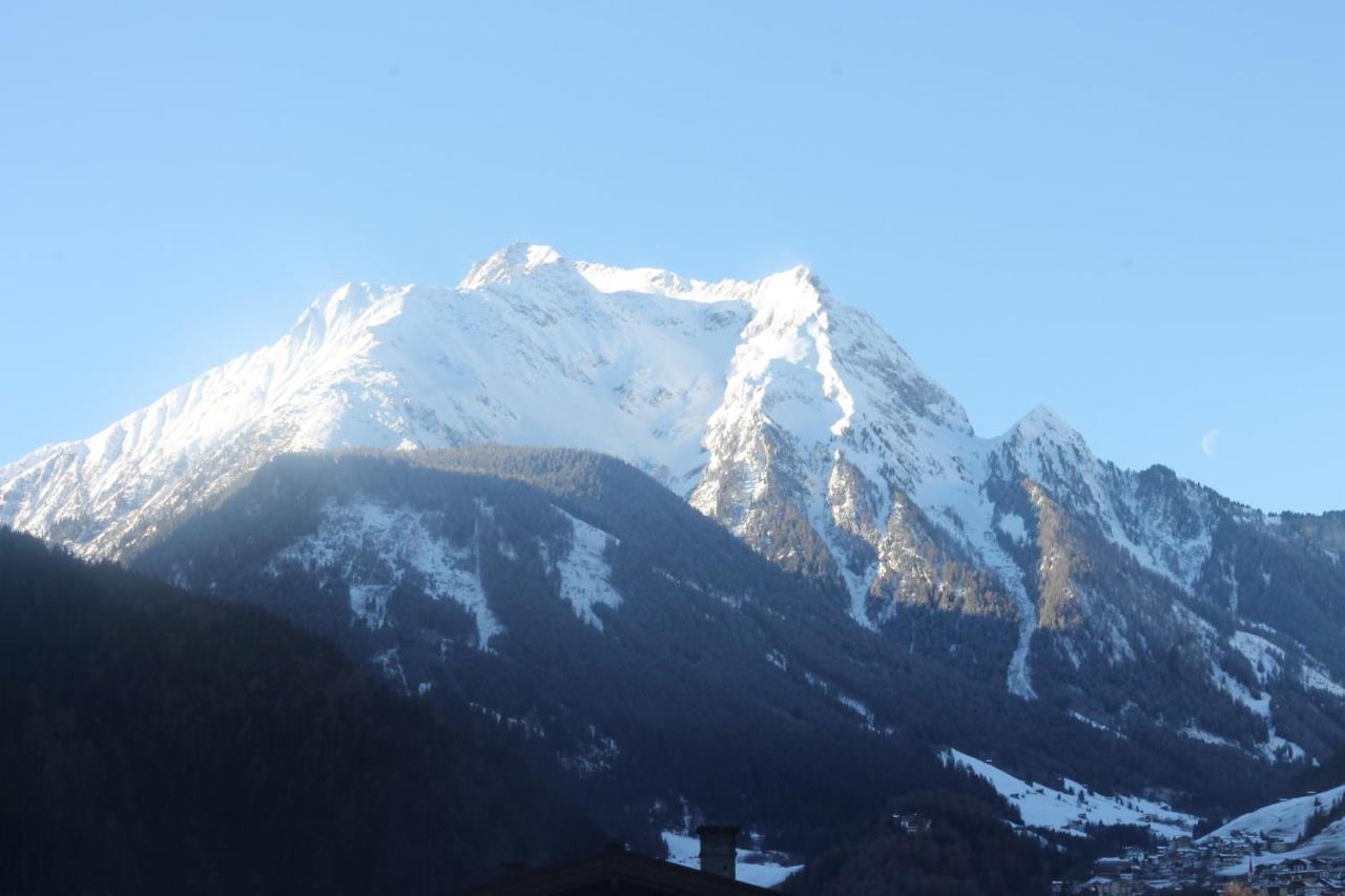 Haus Viktoria Apartman Mayrhofen Kültér fotó