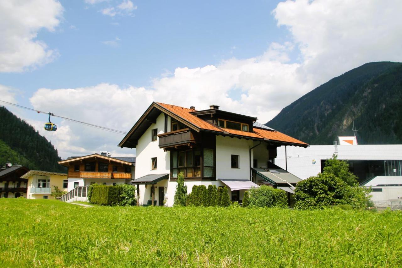 Haus Viktoria Apartman Mayrhofen Kültér fotó